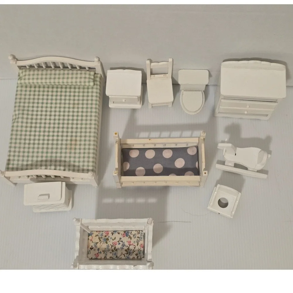 Mixed White Wooden Dollhouse Furniture Set 10pc Fair Condition Incomplete